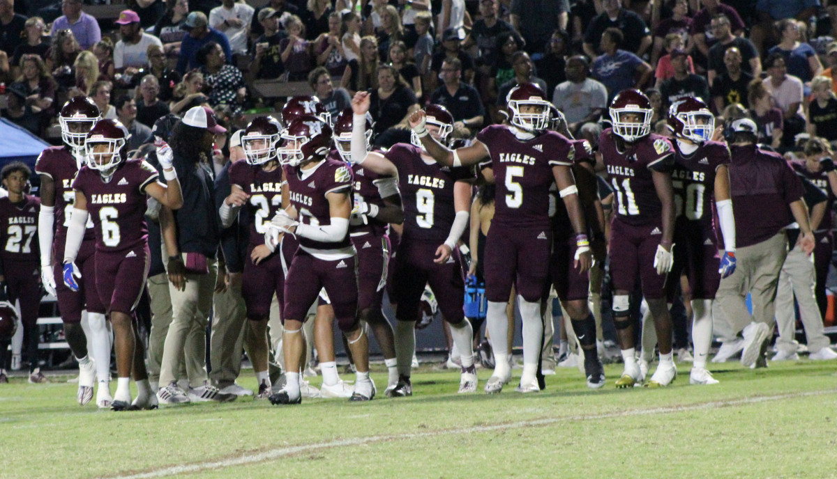 The Niceville defense made life difficult for Choctawhatchee Friday night on the Panhandle.